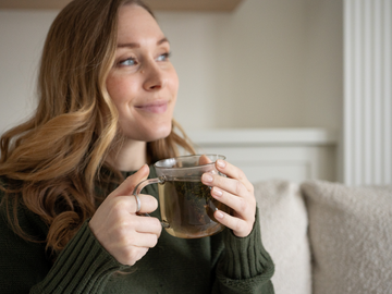 when to drink raspberry leaf tea for period